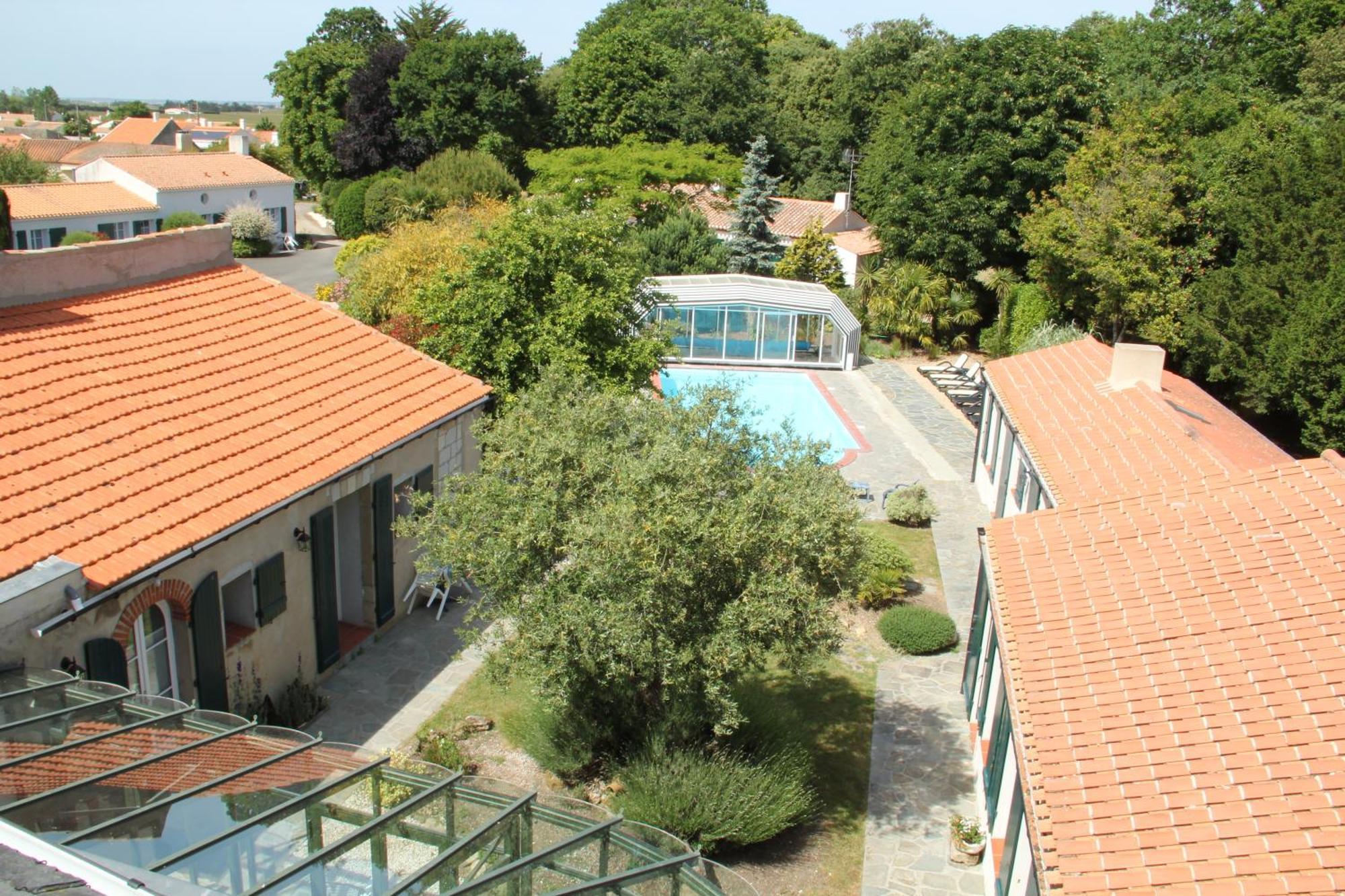 فندق Domaine Le Martinet, The Originals Relais Bouin  المظهر الخارجي الصورة