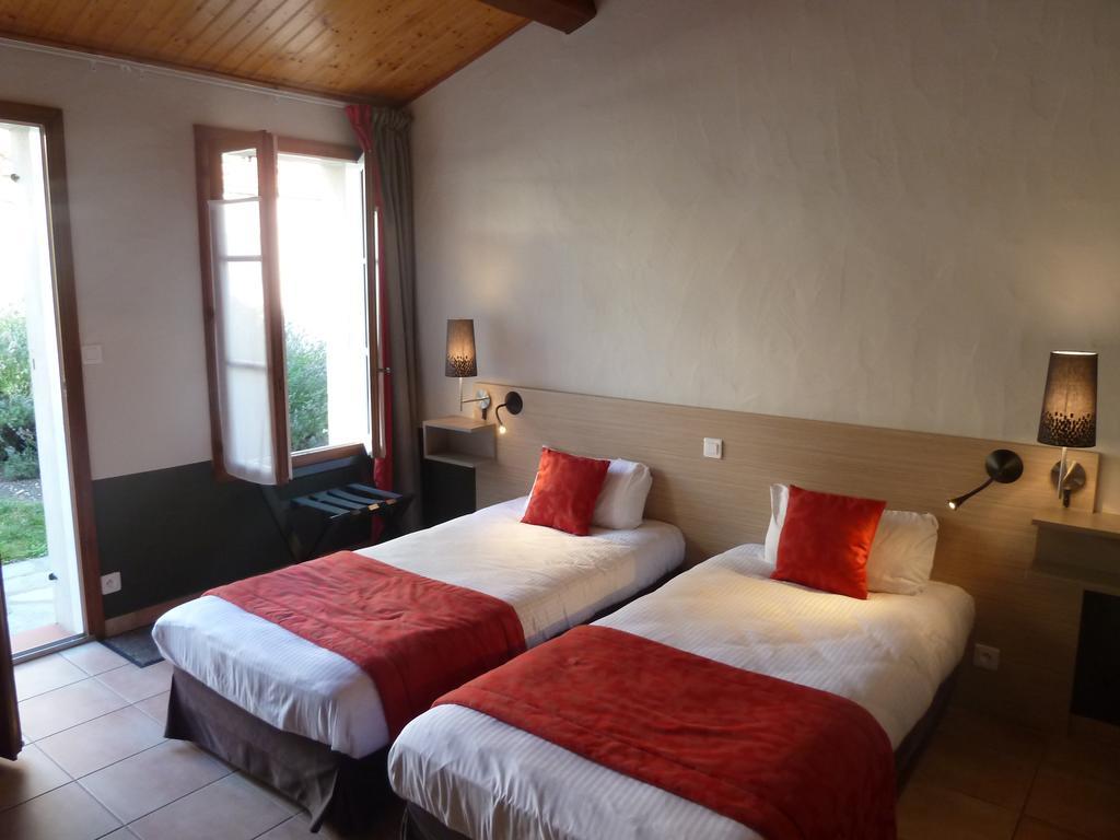فندق Domaine Le Martinet, The Originals Relais Bouin  المظهر الخارجي الصورة