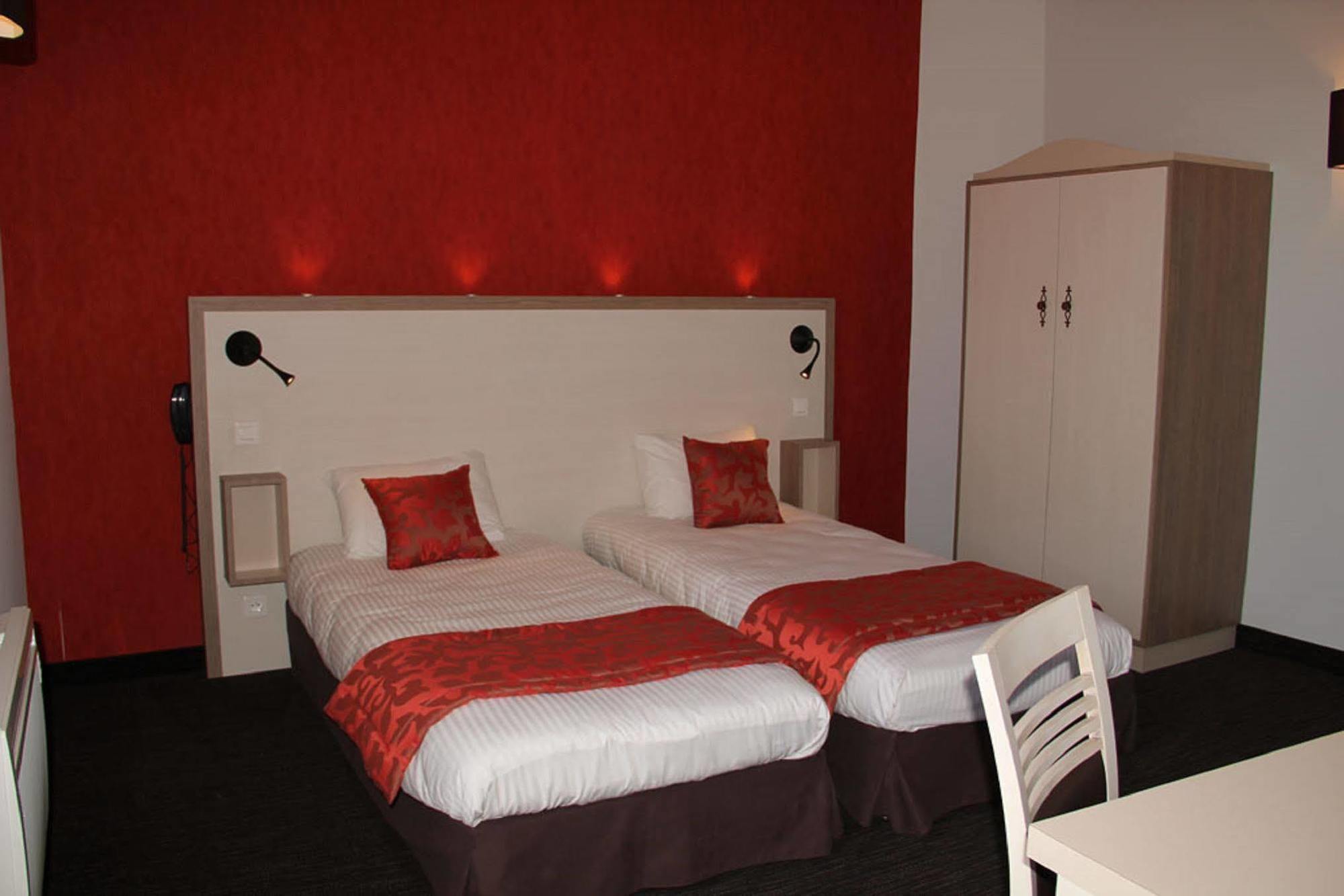 فندق Domaine Le Martinet, The Originals Relais Bouin  المظهر الخارجي الصورة